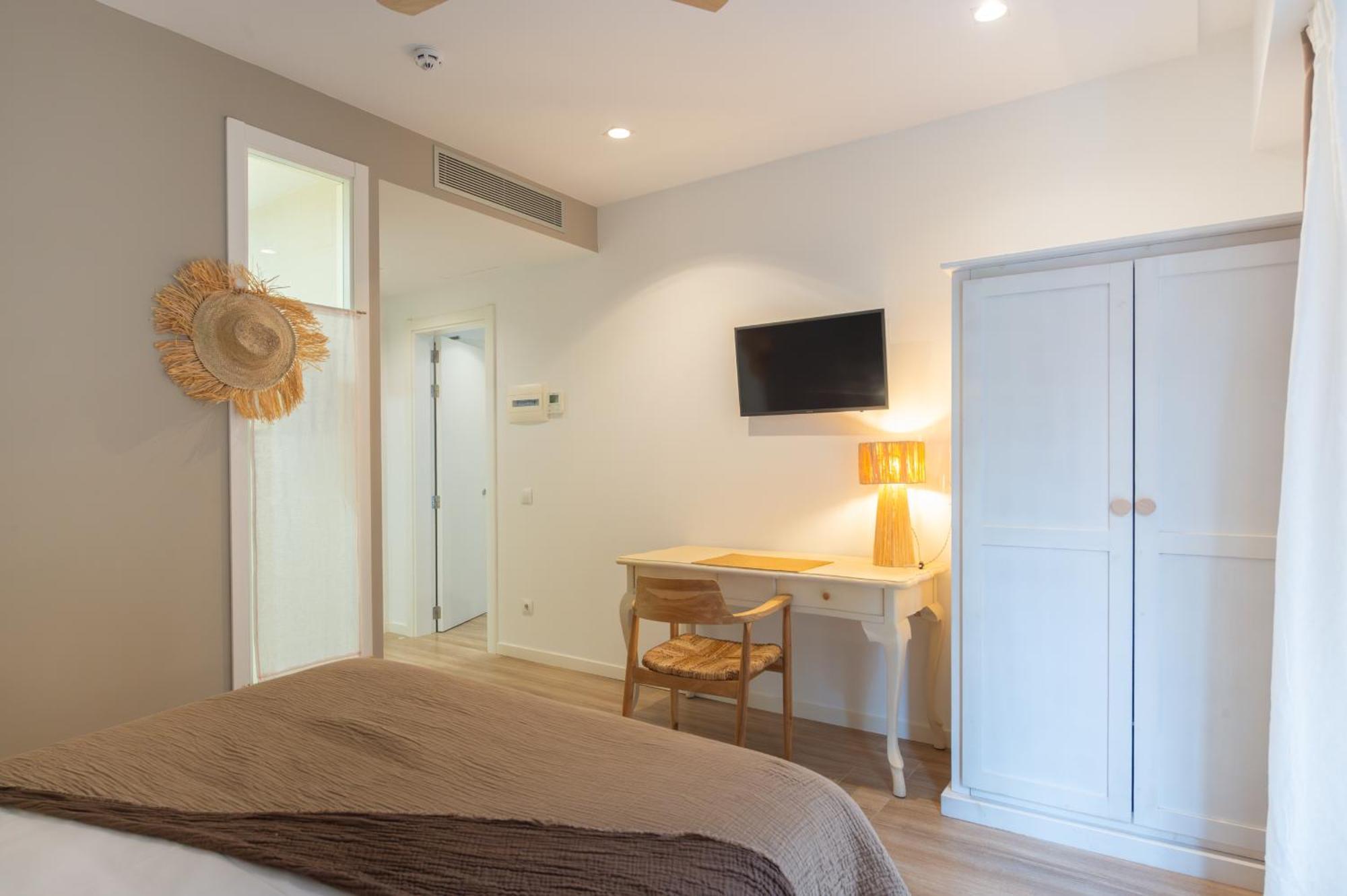 Hostal Boutique Es Portalet Sant Feliu de Guixols Room photo